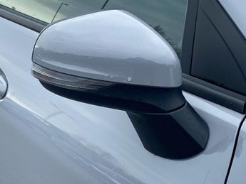 FORD PUMA 1.0 Ecoboost Hybrid Mhev St-Line 5Dr Dct