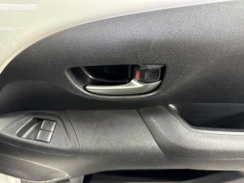 TOYOTA AYGO 1.0 Vvt-I X-Trend Hatchback 5Dr Petrol X-Shift Euro 6 (Safety Se