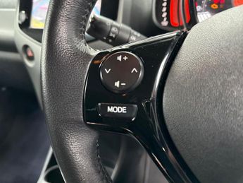 TOYOTA AYGO 1.0 Vvt-I X-Trend Hatchback 5Dr Petrol X-Shift Euro 6 (Safety Se