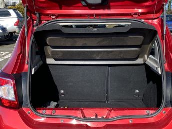 DACIA SANDERO STEPWAY 0.9 Tce Laureate Hatchback 5Dr Petrol Manual Euro 6 (S/S) (90 Ps