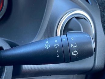 DACIA SANDERO STEPWAY 0.9 Tce Laureate Hatchback 5Dr Petrol Manual Euro 6 (S/S) (90 Ps