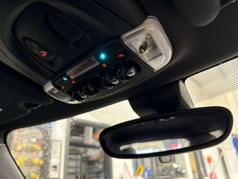 MINI HATCHBACK 135Kw Cooper S Level 2 33Kwh 3Dr Auto