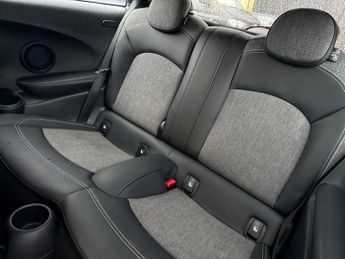 MINI HATCHBACK 135Kw Cooper S Level 2 33Kwh 3Dr Auto