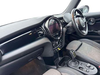 MINI HATCHBACK 135Kw Cooper S Level 2 33Kwh 3Dr Auto