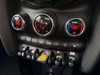 MINI HATCHBACK 135Kw Cooper S Level 3 33Kwh 3Dr Auto