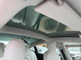 TESLA MODEL 3 Standard Range Plus Saloon 4Dr Electric Auto Rwd (241 Bhp)