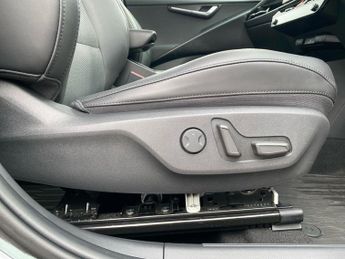 KIA NIRO 1.6 Gdi Hybrid 3 5Dr Dct