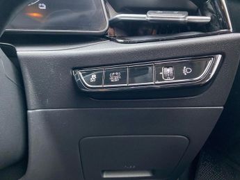 KIA NIRO 1.6 Gdi Hybrid 3 5Dr Dct