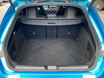 MERCEDES-BENZ CLA Cla 180 Amg Line Executive 5Dr Tip Auto