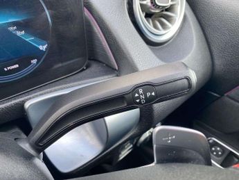 MERCEDES-BENZ EQB Eqb 300 4Matic 168Kw Amg Line 66.5Kwh 5Dr Auto