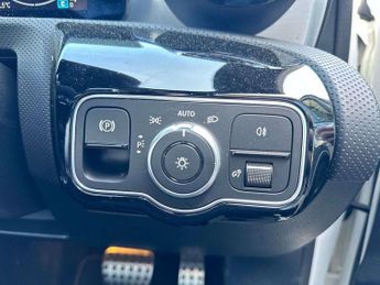 MERCEDES-BENZ A CLASS A180 Amg Line Executive 5Dr Auto