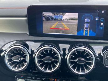 MERCEDES-BENZ CLA Cla 250E Amg Line Premium 4Dr Tip Auto