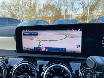 MERCEDES-BENZ CLA Cla 220D Amg Line Executive 5Dr Tip Auto