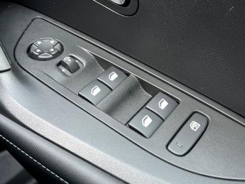 PEUGEOT 2008 50Kwh Allure Premium Suv 5Dr Electric Auto (7Kw Charger) (136 Ps