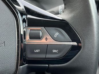 PEUGEOT 2008 50Kwh Allure Premium Suv 5Dr Electric Auto (7Kw Charger) (136 Ps