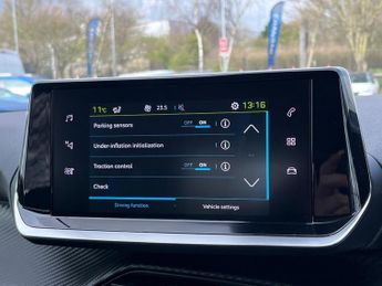 PEUGEOT 2008 50Kwh Allure Premium Suv 5Dr Electric Auto (7Kw Charger) (136 Ps