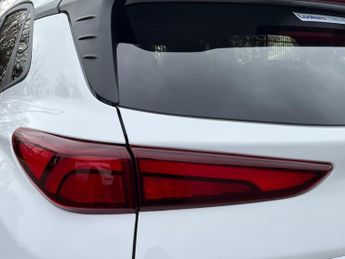 HYUNDAI KONA 64Kwh Ultimate Suv 5Dr Electric Auto (10.5Kw Charger) (204 Ps)