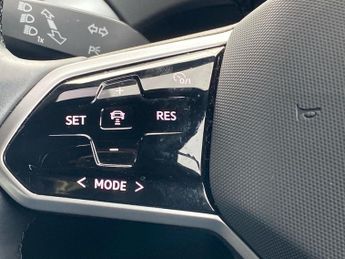 VOLKSWAGEN ID.5 Pro Performance 77Kwh Style Suv 5Dr Electric Auto (204 Ps)