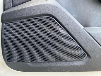 VOLKSWAGEN T-ROC 1.5 Tsi Life Suv 5Dr Petrol Dsg Euro 6 (S/S) (150 Ps)