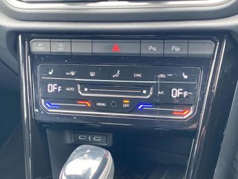VOLKSWAGEN T-ROC 2.0 Tdi R-Line Suv 5Dr Diesel Dsg Euro 6 (S/S) (150 Ps)