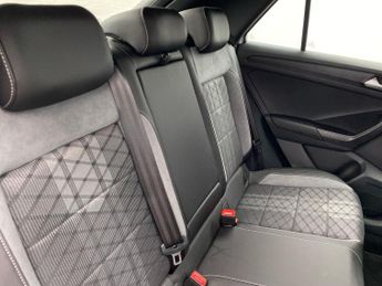 VOLKSWAGEN T-ROC 2.0 Tdi R-Line Suv 5Dr Diesel Dsg Euro 6 (S/S) (150 Ps)