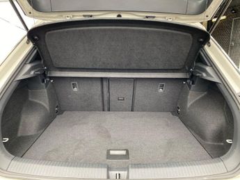 VOLKSWAGEN T-ROC 2.0 Tdi R-Line Suv 5Dr Diesel Dsg Euro 6 (S/S) (150 Ps)