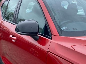 VOLVO XC40 1.5H T4 Recharge 10.7Kwh Plus Suv 5Dr Petrol Plug-In Hybrid Auto