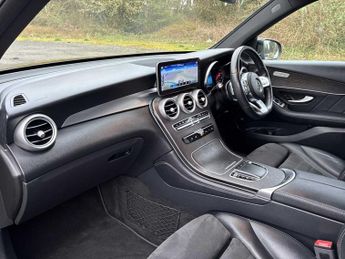 MERCEDES-BENZ GLC Glc 220D 4Matic Amg Line 5Dr 9G-Tronic