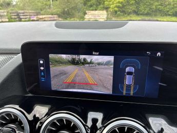 MERCEDES-BENZ GLA Gla 200 Amg Line Executive 5Dr Auto