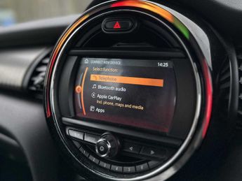 MINI CONVERTIBLE 1.5 Cooper Exclusive Ii 2Dr Auto