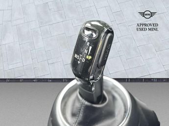 MINI CONVERTIBLE 1.5 Cooper Exclusive Ii 2Dr Auto