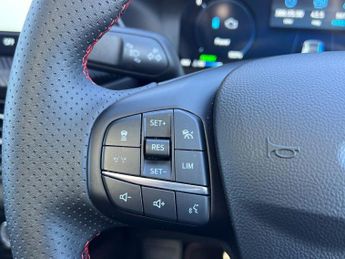 FORD KUGA 2.5 Duratec 14.4Kwh St-Line X Black Package Suv 5Dr Petrol Plug-