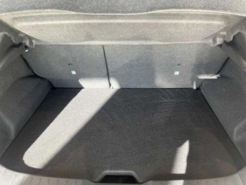 NISSAN JUKE 1.0 Dig-T N-Connecta 5Dr Dct