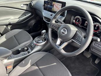 NISSAN JUKE 1.0 Dig-T N-Connecta 5Dr Dct