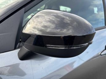 NISSAN JUKE 1.0 Dig-T N-Connecta 5Dr Dct