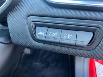 RENAULT CLIO 1.6 E-Tech Rs Line Hatchback 5Dr Petrol Hybrid Auto Euro 6 (S/S)