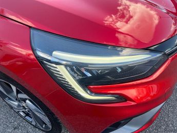 RENAULT CLIO 1.6 E-Tech Rs Line Hatchback 5Dr Petrol Hybrid Auto Euro 6 (S/S)