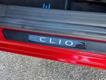 RENAULT CLIO 1.6 E-Tech Rs Line Hatchback 5Dr Petrol Hybrid Auto Euro 6 (S/S)