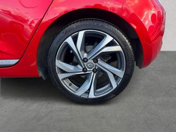 RENAULT CLIO 1.6 E-Tech Rs Line Hatchback 5Dr Petrol Hybrid Auto Euro 6 (S/S)