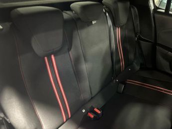 VAUXHALL CORSA 50Kwh Sri Premium Hatchback 5Dr Electric Auto (136 Ps)