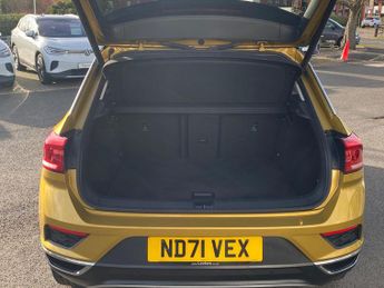 VOLKSWAGEN T-ROC 1.5 Tsi Evo Active Suv 5Dr Petrol Dsg Euro 6 (S/S) (150 Ps)