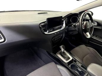 KIA XCEED Xceed 1.6 Gdi Phev 3 5Dr Dct Hatchback