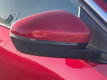 PEUGEOT 3008 1.2 Puretech Allure 5Dr Eat8