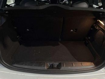 MINI HATCHBACK 135Kw Cooper S Level 2 33Kwh 3Dr Auto