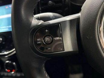 MINI HATCHBACK 135Kw Cooper S Level 2 33Kwh 3Dr Auto