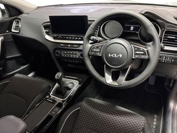 KIA XCEED 1.5T Gdi Isg 138 3 5Dr Dct