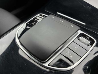 MERCEDES-BENZ EQC Eqc 400 300Kw Sport 80Kwh 5Dr Auto