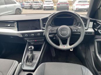 AUDI A1 1.5 Tfsi 35 S Line Sportback 5Dr Petrol S Tronic Euro 6 (S/S) (1