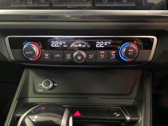 AUDI Q3 1.5 Tfsi Cod 35 S Line Suv 5Dr Petrol S Tronic Euro 6 (S/S) (150