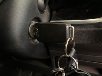 AUDI Q3 1.5 Tfsi Cod 35 S Line Suv 5Dr Petrol S Tronic Euro 6 (S/S) (150